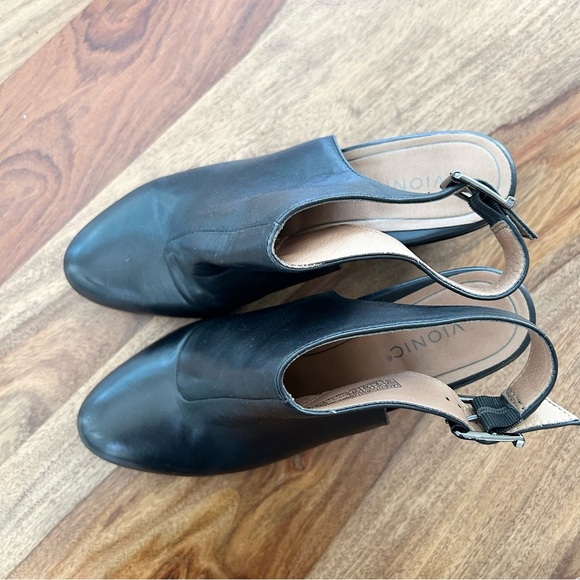 Vionic Lacey black leather open heel ankle boots - Picture 2 of 10